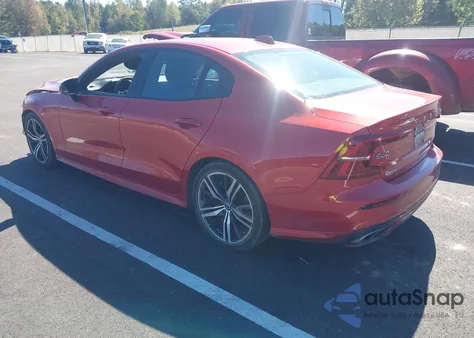 2019 Volvo S60 T6 R-Design из США, поврежденный, VIN 7JRA22TM3KG002314